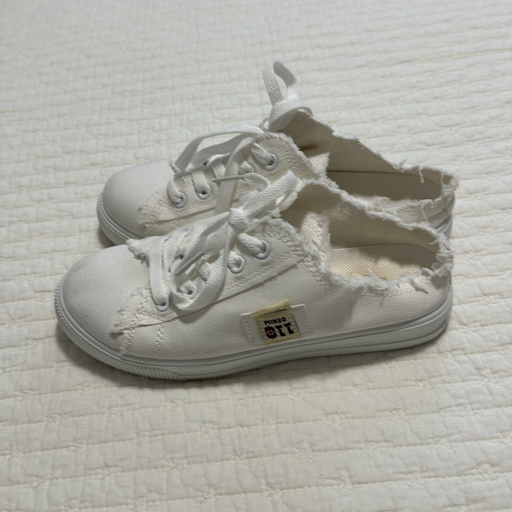 Slip ons - Picture 4 of 7